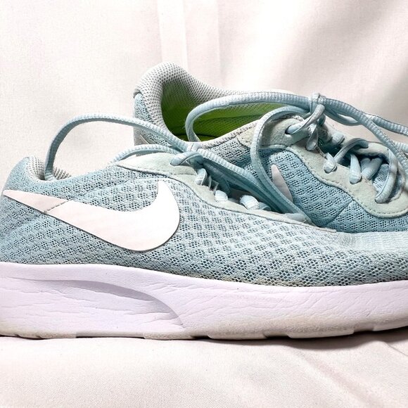 Nike Women's Tanjun Glacier Blue & White Running Shoes/Sneakers-Lace Up-Sz 6 - Picture 4 of 16
